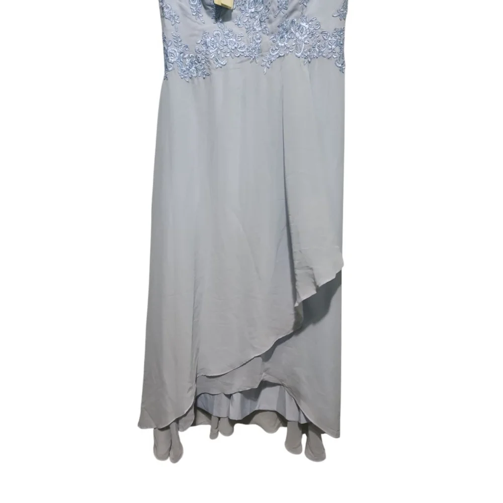Women's JAEDEN Light Blue Maxi Dress - Picture 4 of 6